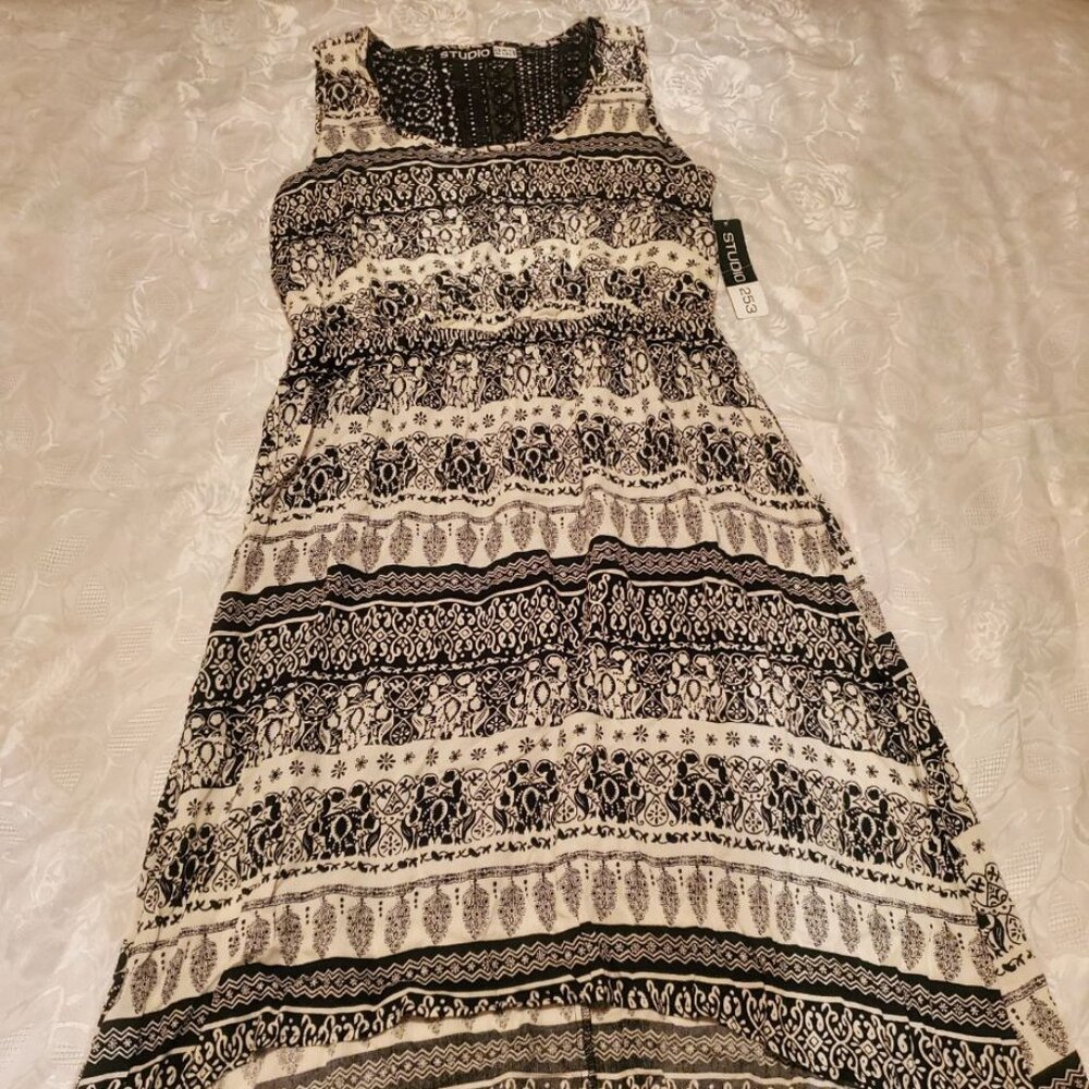 NWT black/white paisley print hi-low dress Studio 253 size small!